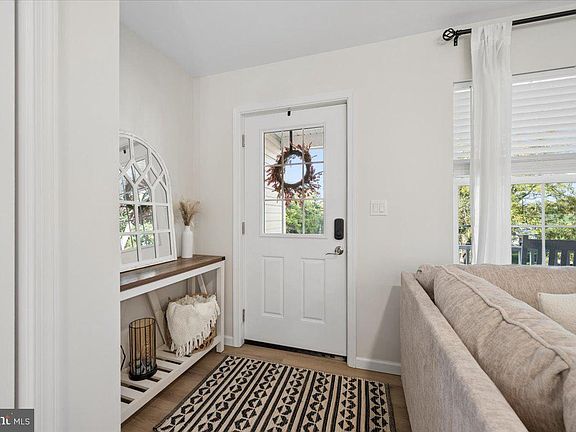 5th image of 4617 Priestland Rd