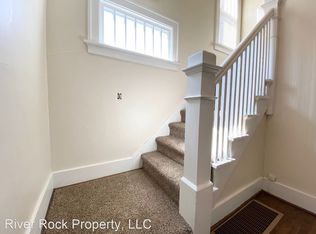 305 9th Ave N, Fargo, ND 58102