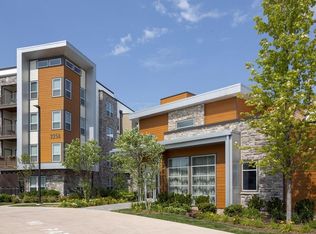 225A Fallon Rd APT 205, Stoneham, MA 02180