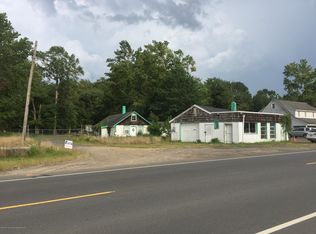 70 Wilson Ave, Manalapan, NJ 07726