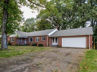23 Hickory Ln, Farmington, CT 06032