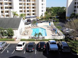 1200 Country Club Dr APT 1306, Largo, FL 33771