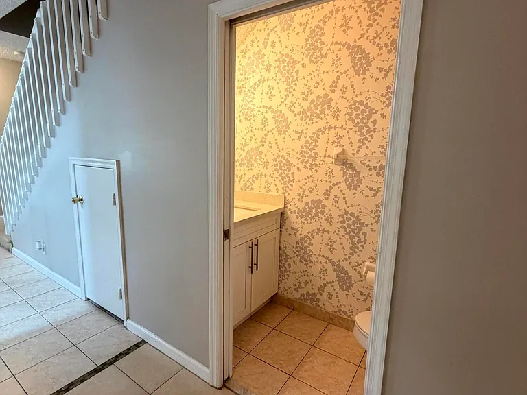 5145 Palmbrooke Cir — Photo 8