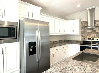 116 N Lake Dr, Leesburg, FL 34788