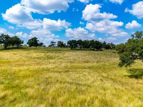 184 Agrihood Dr, Fredericksburg, TX 78624