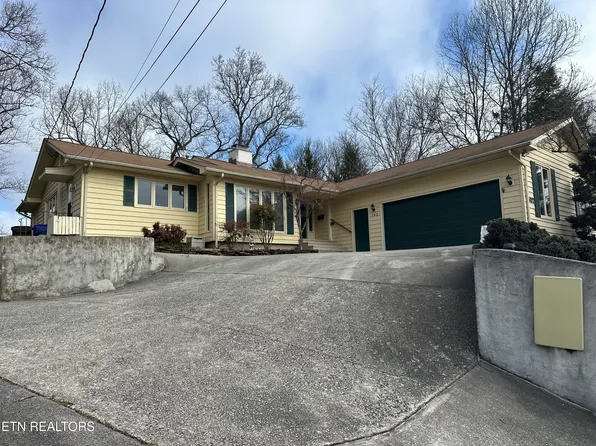 102 Osage Rd, Oak Ridge, TN 37830