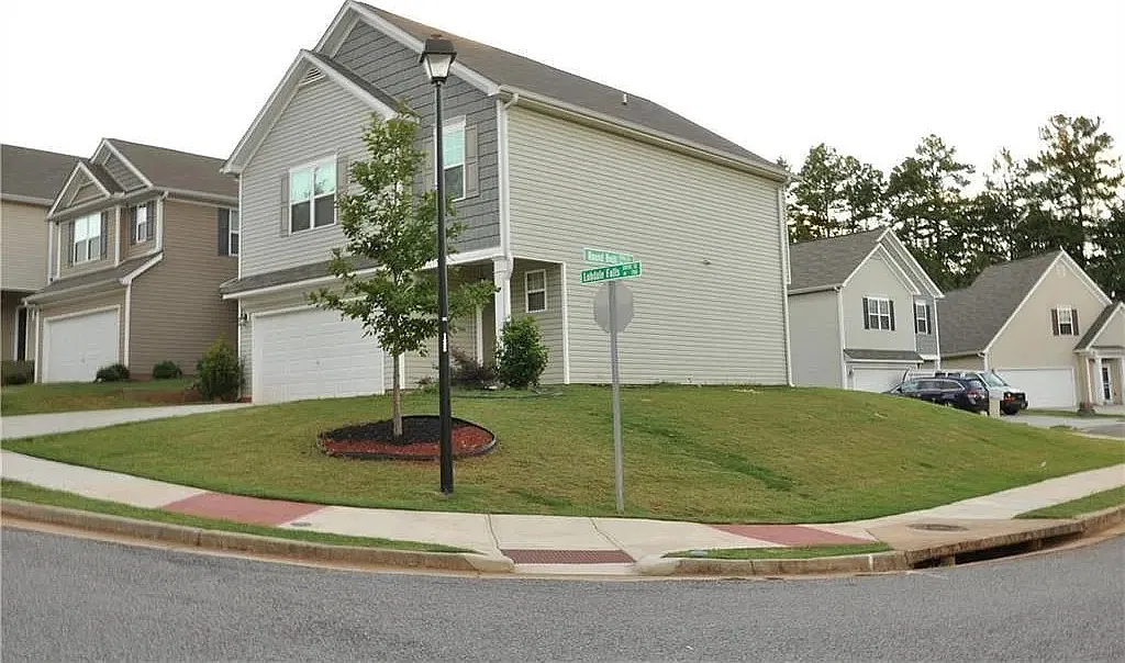 783 Lobdale Falls Dr — Photo 2