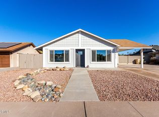 6022 W Mauna Loa Ln, Glendale, AZ 85306