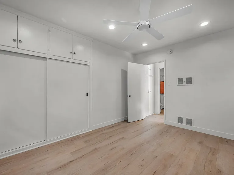 2826 Avenel St #2 — Photo 8