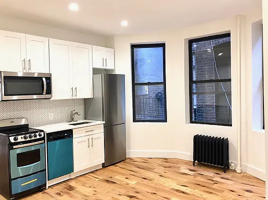 Rented by REAL New York | media 14