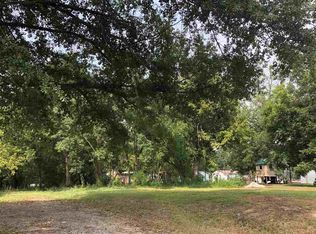 437 4th St, Henderson, TN 38340