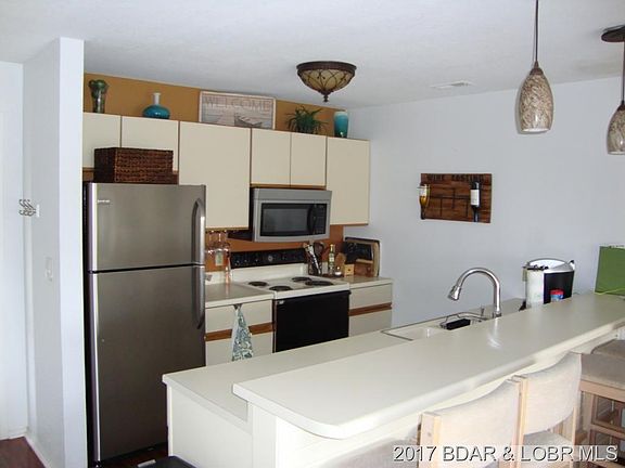 Kitchen  Breakfast Bar