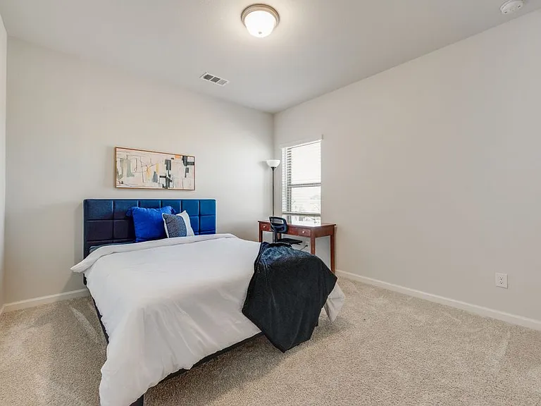 2201 Peters Colony Dr — Photo 33