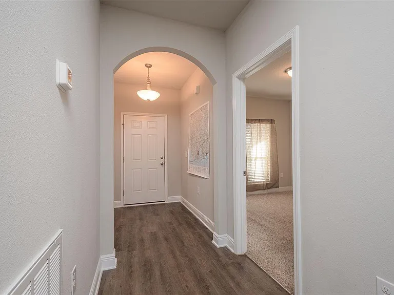 3642 Hawks Landing Cir — Photo 8
