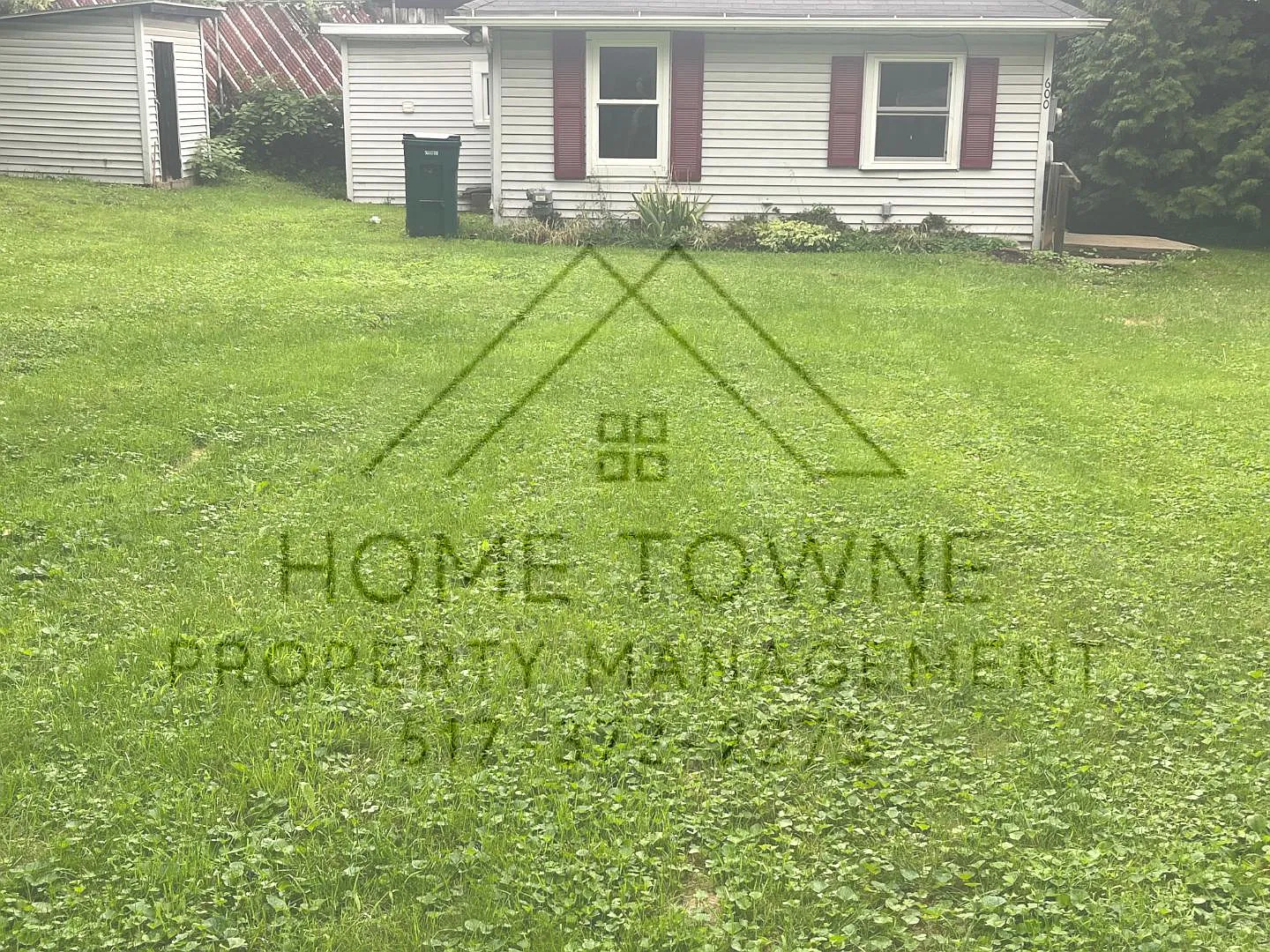 600 W Hodge Ave — Photo 2