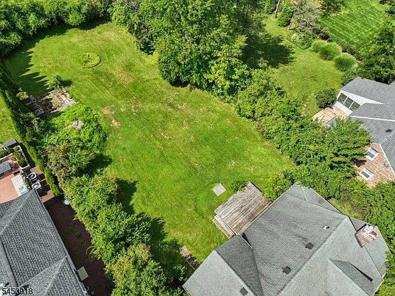 5th image of 219 Ashland Rd
