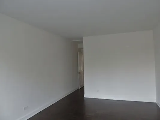 Rented by essential NEW YORK Real Estate | media 35