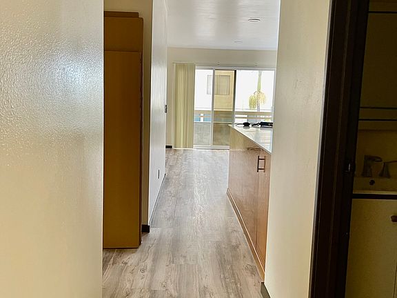 2nd image of 2186 Montgomery Ave APT 1