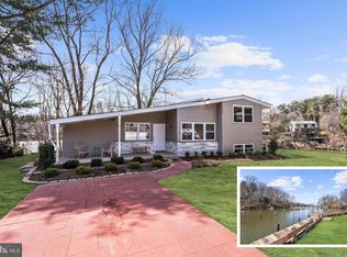 421 Haskell Dr, Arnold, MD 21012