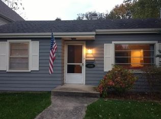 1106 N Main St, Naperville, IL 60563