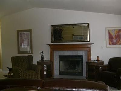 2nd image of 1917 Dumas Cir NE