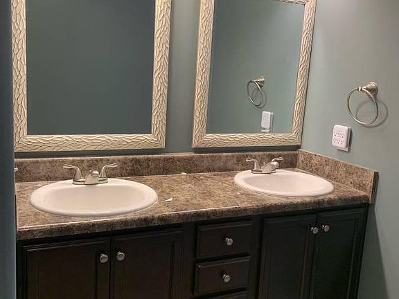 5th image of 1034 Oakwood Lakes Blvd