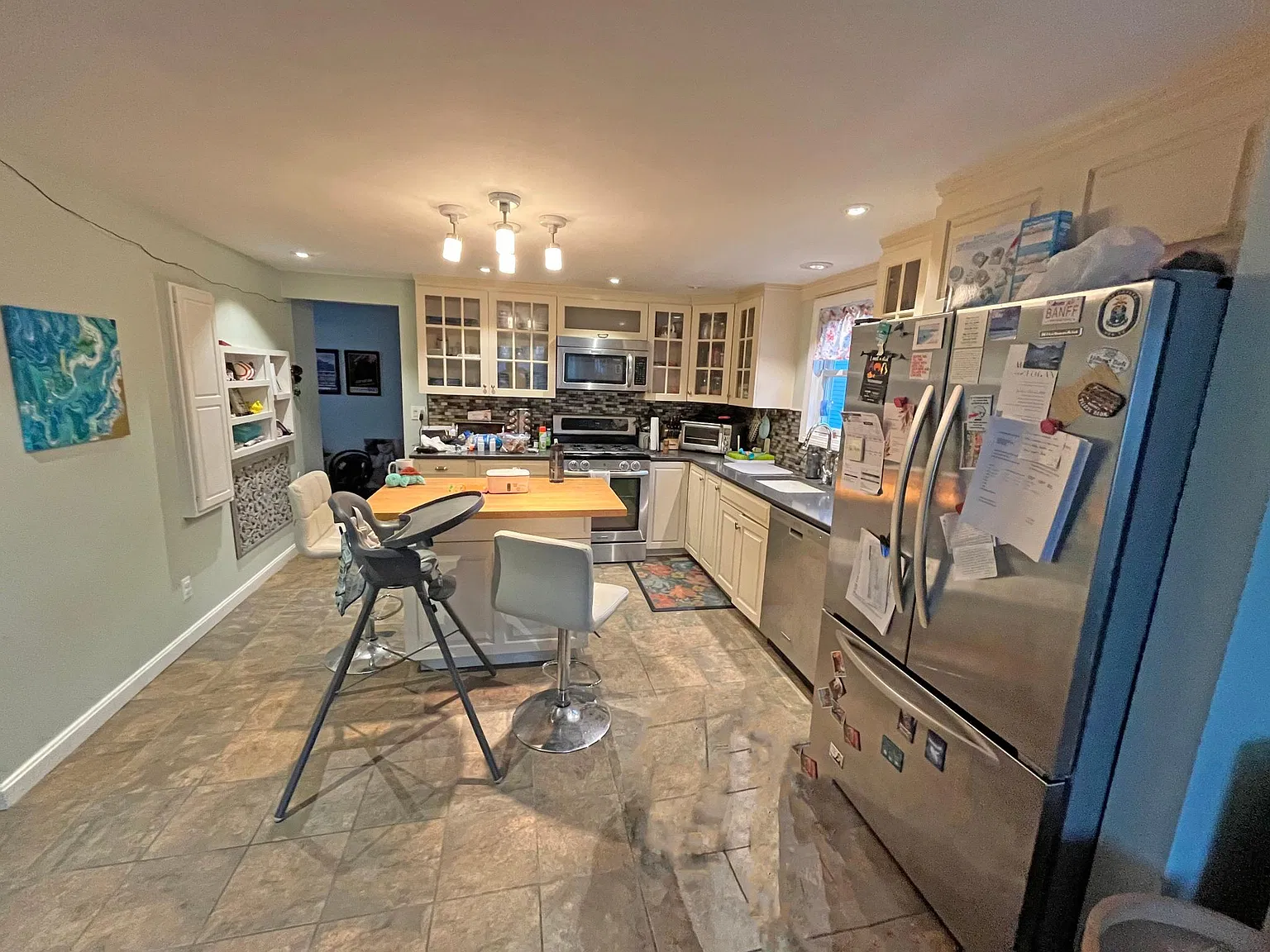 3 bed, 1217 sqft, $3,300 — Photo 1