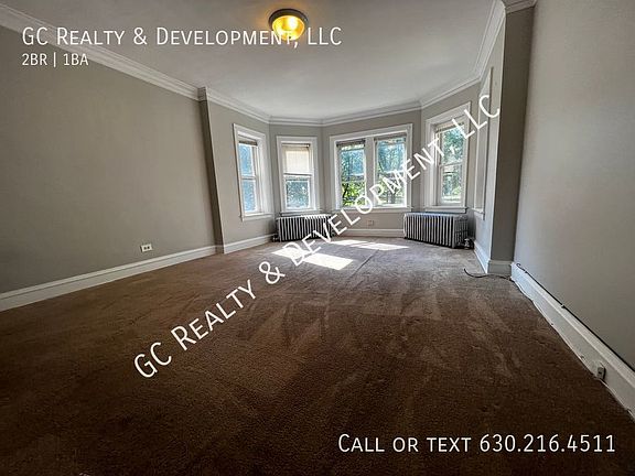 5th image of 5410 W Berteau Ave #1