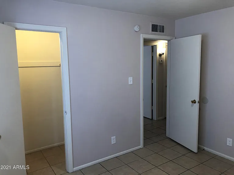 1138 W Dragoon Cir — Photo 6
