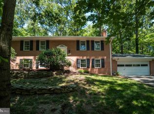 2421 Bramblebush Ct, Reston, VA 20191