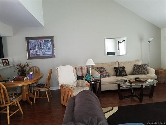 4th image of 6551 Point Comfort Ln #74