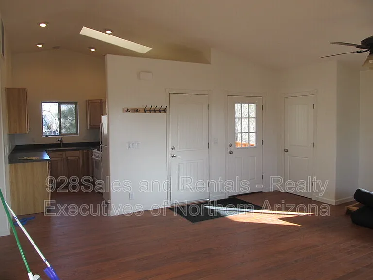 535 S Ernest St #BACK — Photo 2