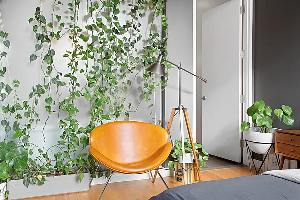 Sold by Compass | media 27