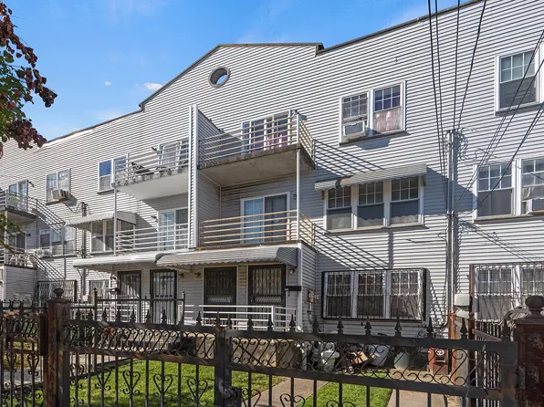 421 Beach 29 St, Far Rockaway, NY 11691