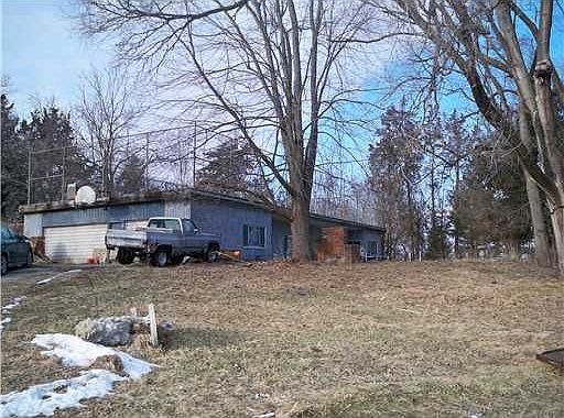 2nd image of 1429 Deer Woods Dr NE