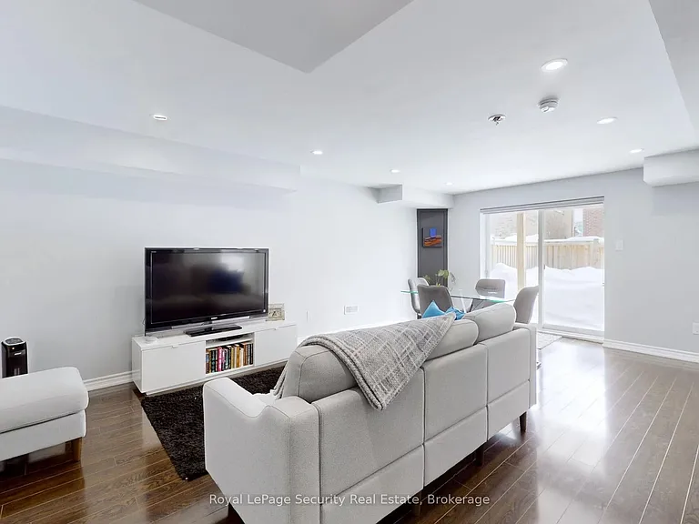 39 Vivian Creek Rd — Photo 7