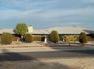 14211 Riverside Dr, Apple Valley, CA 92307
