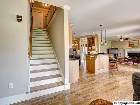 5th image of 7 Old Cove Pl SE