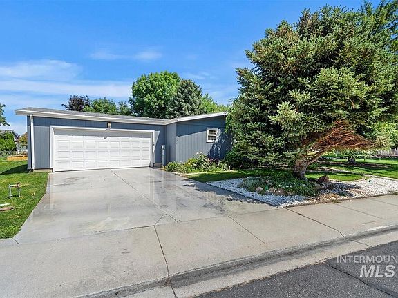 4th image of 8306 W Willowpark Dr