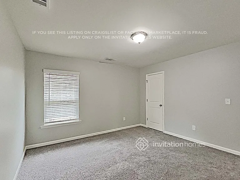 73 Windsor Way — Photo 13