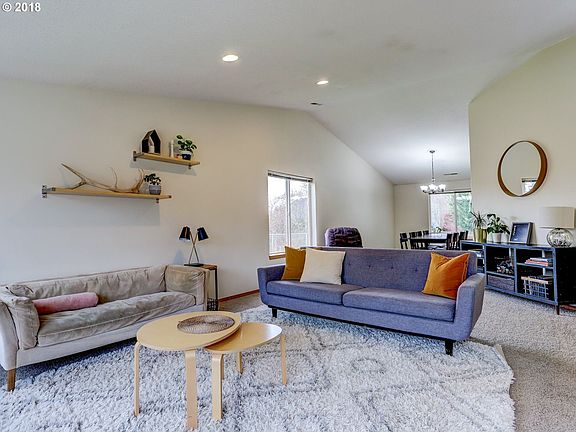 5th image of 11414 NE 185th St