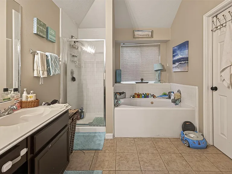 3611 Stacy Park Cir — Photo 34