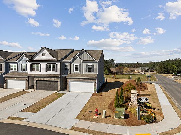 2nd image of 62 Professional Pl