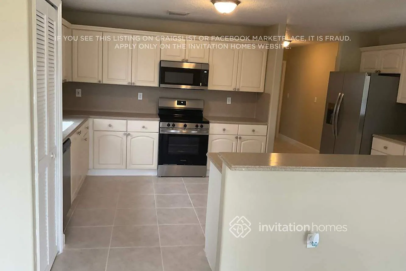 16372 SW 93rd St Miami, FL 33196 — Photo 3