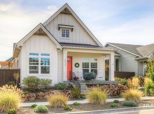 3927 W Farm View Dr, Boise, ID 83714