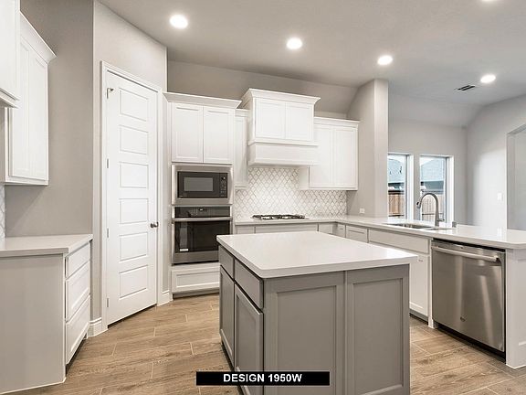 2nd image of 8532 Holliday Creek Way