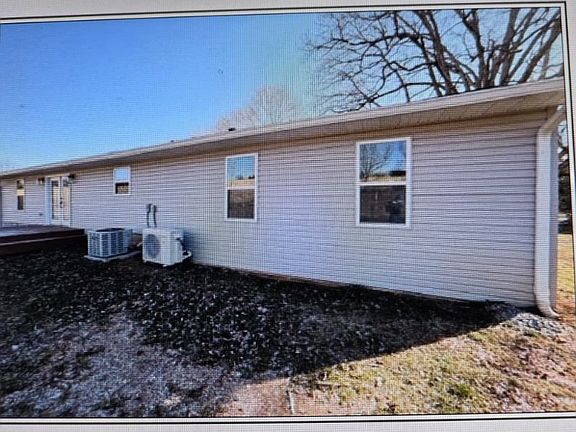 3rd image of 874 Kodak Rd