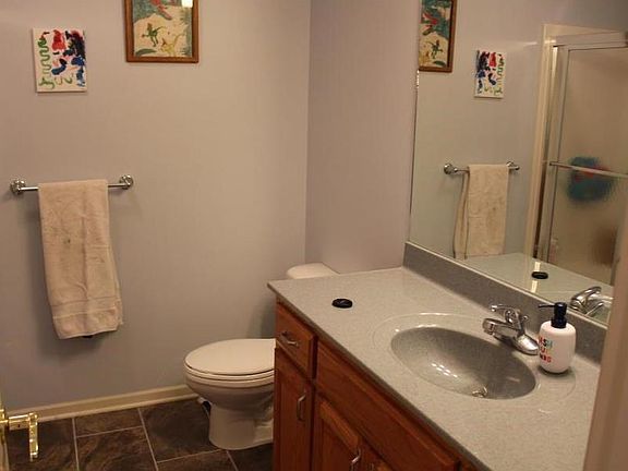4th image of 4102 Bennington Dr