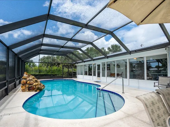 2066 5th Ct SE, Vero Beach, FL 32962