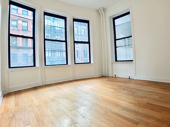 2nd image of 101 W 75th St APT 3B